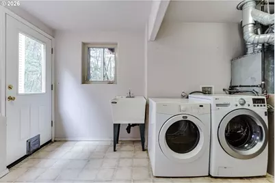 2736 Kismet Way, Eugene, OR 97405 - Photo 36