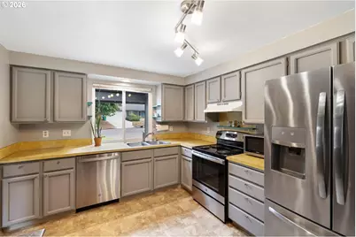 525 NW 83rd St, Vancouver, WA 98665 - Photo 16