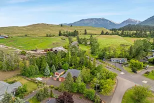 710 S East St, Joseph, OR 97846 - Photo 4