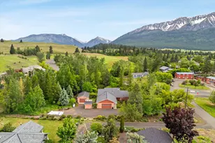 710 S East St, Joseph, OR 97846 - Photo 2