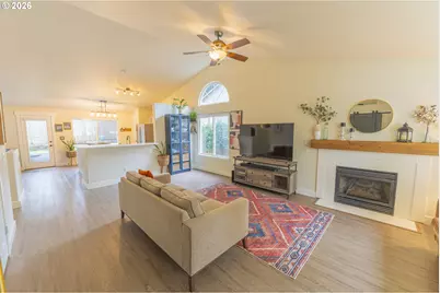 8409 NE 15th St, Vancouver, WA 98664 - Photo 6