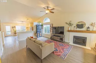 8409 NE 15th St, Vancouver, WA 98664 - Photo 6