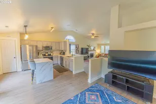 8409 NE 15th St, Vancouver, WA 98664 - Photo 14