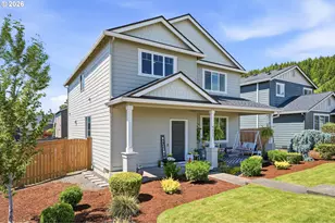 9225 N Boxwood St, Camas, WA 98607 - Photo 32