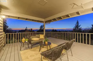 2369 Palisades Crest Dr, Lake Oswego, OR 97034 - Photo 36