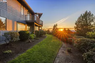 2369 Palisades Crest Dr, Lake Oswego, OR 97034 - Photo 38