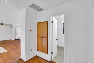18135 SE Lincoln St, Portland, OR 97233 - Photo 12