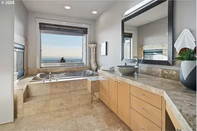 9201 NW McKenna Dr, Portland, OR 97229 - Photo 26