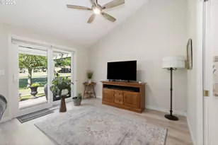 1151 Spyglass Dr, Eugene, OR 97401 - Photo 16
