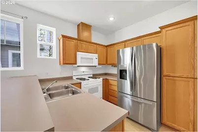 1651 Hamlet Ln, Eugene, OR 97402 - Photo 6