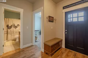1707 NW 27th Ave, Battle Ground, WA 98604 - Photo 2