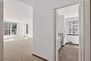 1710 S Harbor Way, Portland, OR 97201 - Photo 6