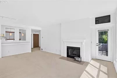 1710 S Harbor Way #C-307, Portland, OR 97201 - Photo 2