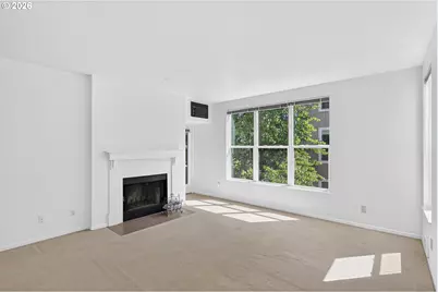 1710 S Harbor Way #C-307, Portland, OR 97201 - Photo 4