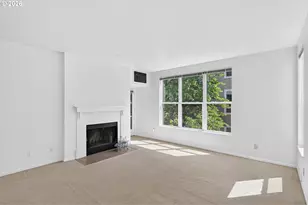 1710 S Harbor Way, Portland, OR 97201 - Photo 4