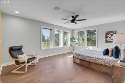2104 SW Iowa St, Portland, OR 97239 - Photo 18