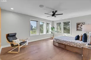 2104 SW Iowa St, Portland, OR 97239 - Photo 18