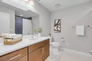 2104 SW Iowa St, Portland, OR 97239 - Photo 16