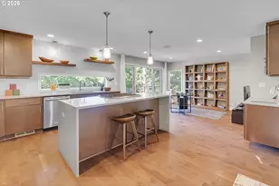 2104 SW Iowa St, Portland, OR 97239 - Photo 8