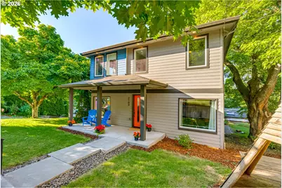 2104 SW Iowa St, Portland, OR 97239 - Photo 2