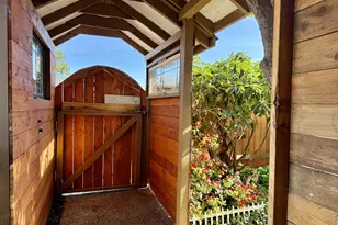 407 S Empire Blvd, Coos Bay, OR 97420 - Photo 4