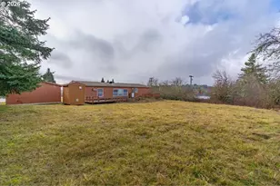 6195 SW Country Club Dr, Corvallis, OR 97333 - Photo 4