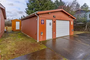 6195 SW Country Club Dr, Corvallis, OR 97333 - Photo 10