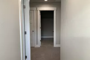 1054 NE Regan Hill Loop, Estacada, OR 97023 - Photo 36