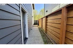 1054 NE Regan Hill Loop, Estacada, OR 97023 - Photo 18