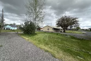 215 B Ave, Seneca, OR 97873 - Photo 12