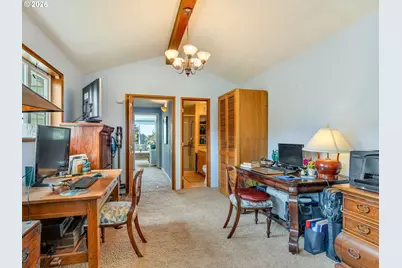 77 Hilltop Dr, Seaside, OR 97138 - Photo 18