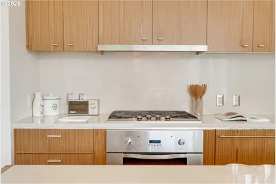 841 S Gaines St #510, Portland, OR 97239 - Photo 20