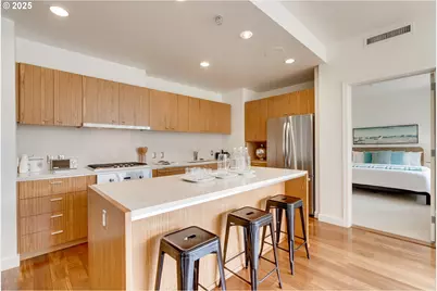 841 S Gaines St #510, Portland, OR 97239 - Photo 12