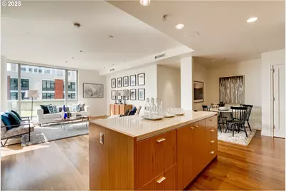 841 S Gaines St #510, Portland, OR 97239 - Photo 16