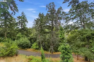 16431 SW Timberland Dr, Beaverton, OR 97007 - Photo 44
