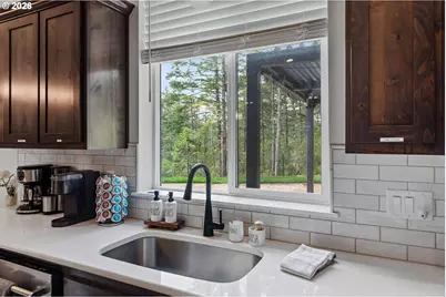 385 Pacific Dunes Dr, North Bend, OR 97459 - Photo 20
