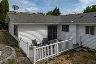 1018 W Murray Dr, The Dalles, OR 97058 - Photo 6
