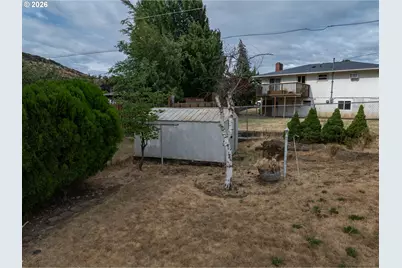 1018 W Murray Dr, The Dalles, OR 97058 - Photo 8