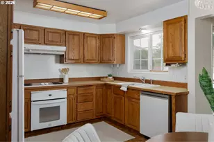 1018 W Murray Dr, The Dalles, OR 97058 - Photo 16