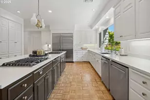 1890 S Greenwood Rd, Portland, OR 97219 - Photo 12