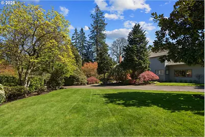 1890 S Greenwood Rd, Portland, OR 97219 - Photo 1