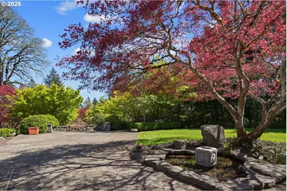 1890 S Greenwood Rd, Portland, OR 97219 - Photo 22