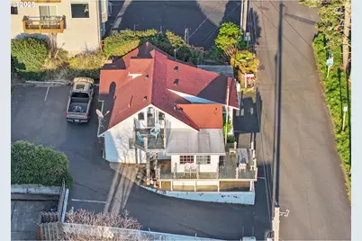 25 NE Clarke St, Depoe Bay, OR 97341 - Photo 6