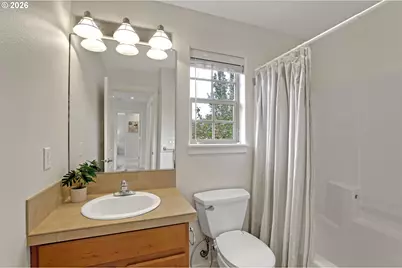 216 NE Ironcreek Ter, Hillsboro, OR 97124 - Photo 18