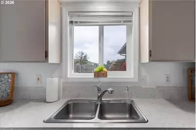 2329 Jennifer Pl, Longview, WA 98632 - Photo 10