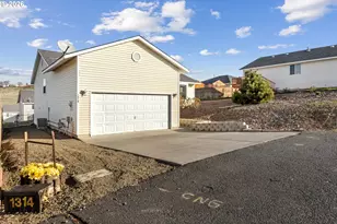 1314 SW 11th Ct, Pendleton, OR 97801 - Photo 2