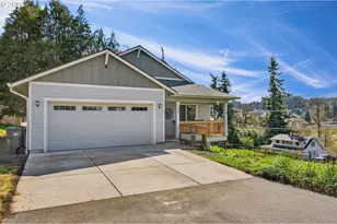 635 NW Pine St, Clatskanie, OR 97016 - Photo 2