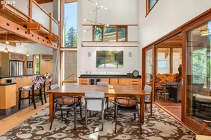 49348 McKenzie Hwy, Vida, OR 97488 - Photo 8