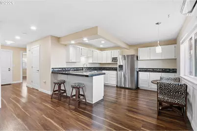 1010 NW 135th St #D, Vancouver, WA 98685 - Photo 2