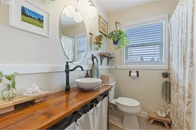 824 W Nebo St, Roseburg, OR 97471 - Photo 28